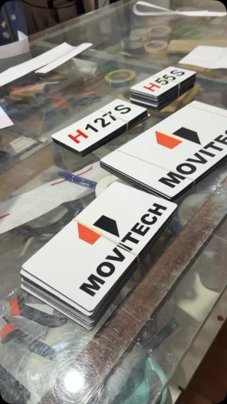 Placas em alumínio composto produzidas pela Informe